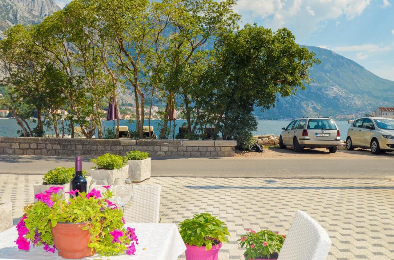 Seafront Apartment Vujovic Prčanj エクステリア 写真