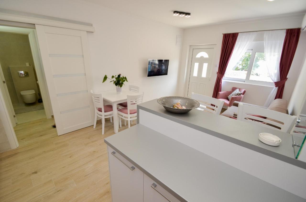 Seafront Apartment Vujovic Prčanj エクステリア 写真